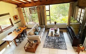 Luxury Boutique Nature Stay! Northcliff - Sunset Views, Solar, Work, Pool